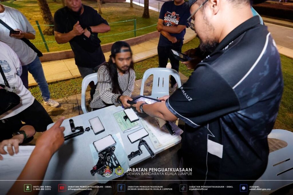 DBKL Keluar 4 Kompaun, Sita Peralatan Jurufoto Tanpa Lesen di KLCC