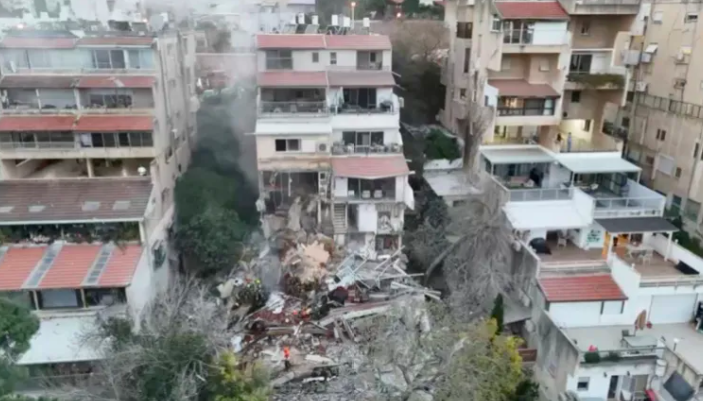 Iran Tolak Ultimatum Trump, Ketegangan Selat Hormuz Memuncak