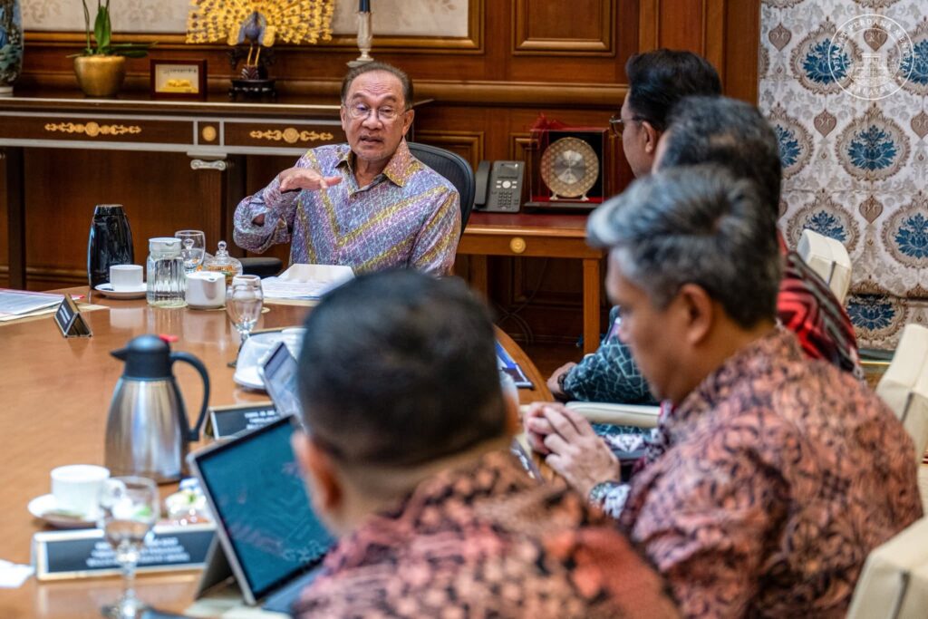 Peranan MARA Sebagai Teras Pemerkasaan Bumiputera – PM