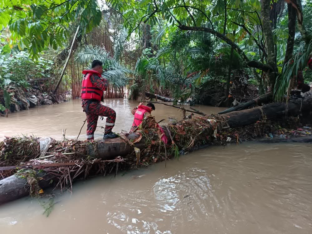Kanak-Kanak 11 Tahun Hilang Di Sungai, Bomba Giat Cari Mangsa