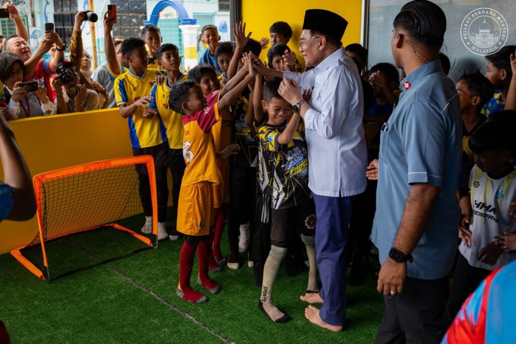 Anwar Luncur Akademi Bola Sepak DNA Faisal Halim