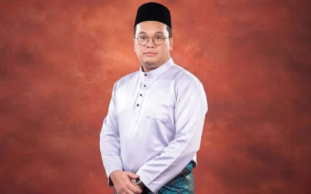 Faris Johari dilantik Undang Luak Sungei Ujong baharu