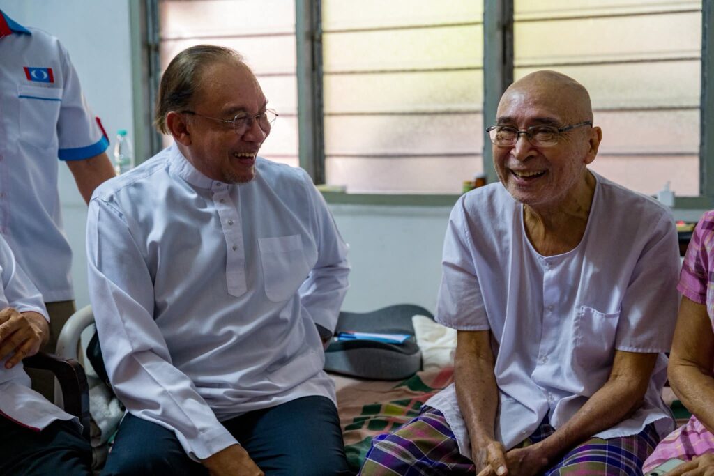 Anwar Ketemu Sahabat Lama, Kenang Perjuangan Mahasiswa