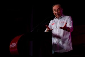 Sambutan Luar Biasa Rakyat Johor Bukti Politik Matang, Bersih – Anwar